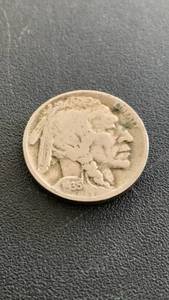 lot 14 image: 1935-D Indian Head Buffalo Nickel US Coin