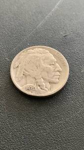 lot 16 image: 1930 Indian Head Buffalo Nickel US Coin