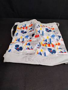 lot 1016 image: Disneyland Resort Mickey Mouse Pattern Shopping Bag