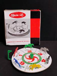 lot 1064 image: Spin-it Horse Racing Board Game