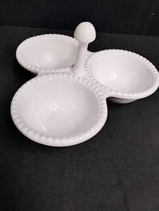 lot 1082 image: Portuguese White Ceramic Triple Bowl Server