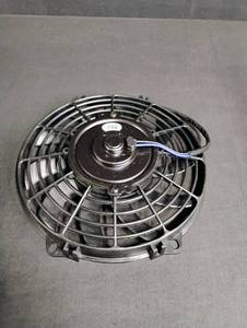 lot 1091 image: 24V Electric Cooling Fan