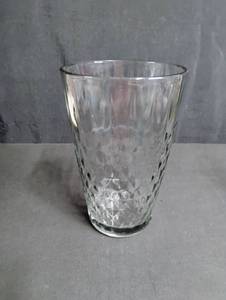 lot 1092 image: Cut Glass Tumbler with Diamond Pattern