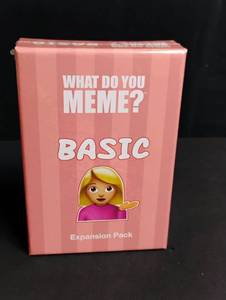 lot 1099 image: What Do You Meme Basic Expansion Pack