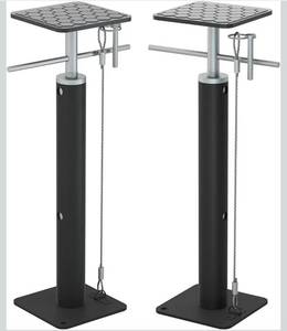 lot 8133 image: Heavy Duty RV Slide Out Stabilizers