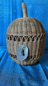 lot 2009 image: Threshold Woven Pumpkin. 16Hx10Diameter. 