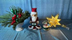 lot 2035 image: Assortment Of Christmas Decorations.