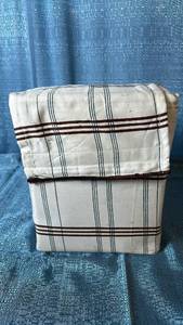 lot 2056 image: Teen Twin XL 300 Count Sheet Set.