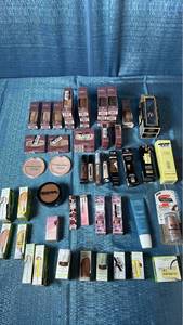 lot 2058 image: Assortment of Makeup Products.