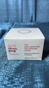 lot 2067 image: Goop Body Smoother Replenishing Cream. Lot of 8.