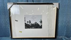 lot 2088 image: Threshold Studio McGee 8x10 Picture Frame