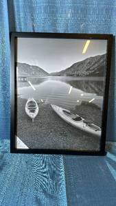 lot 2092 image: Threshold 16x20 Poster Frame. Black.