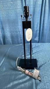 lot 3020 image: Threshold Weston Table Lamp with USB Port