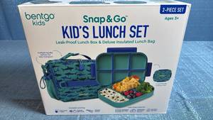 lot 8064 image: Bentgo Kids Shark Pattern Lunch Set