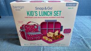 lot 8066 image: Bentgo Kids Snap & Go Lunch Set
