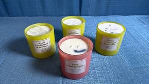 lot 8089 image: Scented Candle Set - Green Cardamom & Jasmine and Pink Champagne