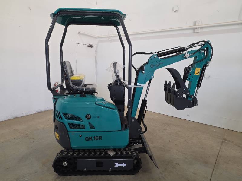lot 2995 image: CFG Industry QK16R Mini Excavator