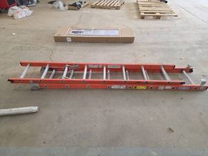 lot 4190 image: Werner 16 ft Extension Ladder Used