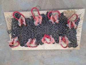 lot 4216 image: Heavy Duty Chain Slings with Red Hooks Set