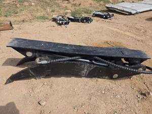 lot 4236 image: Captok 7T Hydraulic Thumb Clamp CK-J7T