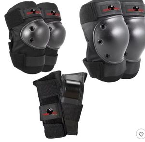 lot 2595 image: Eight Ball Kids 8 Pad Set 3pk - Black Elbow, Knee, Wrist Protection