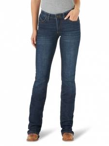 lot 2862 image: WranglerwomensWillow Mid Rise Performance Waist Boot Cut Ultimate Riding Jean 8 Long - Retail $25