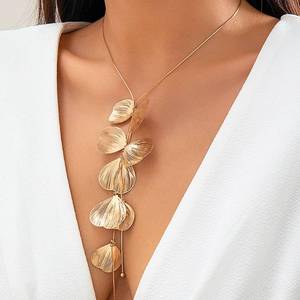 lot 2922 image: Rrdaily Long Ginkgo Leaf Y Necklace for Women Boho Leaves Choker Necklace Vintage Gold Tassel Pendant Necklace Beach Vacation Jewelry Gift (Gold) - Retail $10