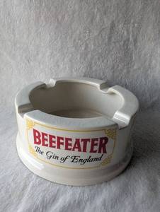 lot 1500 image: Beefeater Gin Promotional Ashtray