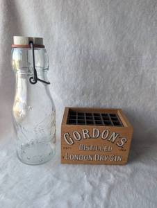 lot 1504 image: Gordons London Dry Gin Mini Display Box  Eagle Bottle