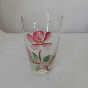 lot 2516 image: Hand-Painted Pink Floral Glass Tumbler