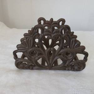 lot 3531 image: Decorative Cast Iron Napkin Holder