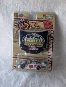 lot 5005 image: 2008 Dale Jr #88 Daytona 500 Winners Circle Diecast