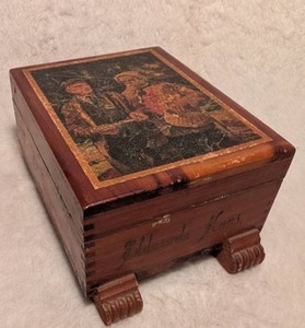lot 5027 image: Folk Art Musicians Mini Wooden Box