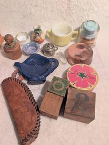 lot 5029 image: Various Trinket Lot