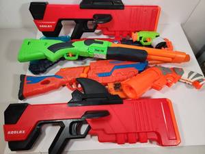 lot 95 image: Lot of Nerf Guns