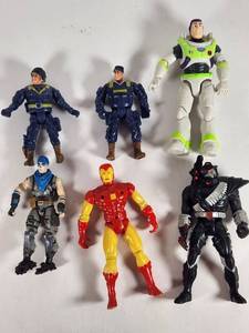 lot 128 image: Action Figure Toy Lot