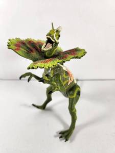 lot 148 image: Jurassic Park Dilophosaurus Action Figure