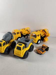lot 155 image: Lot of Toy Dump Truck & Other Construction Vehicles