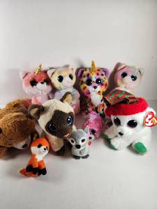 lot 156 image: Lot of Beanie Boos