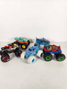 lot 168 image: Monster Truck Lot - Megalodon & More