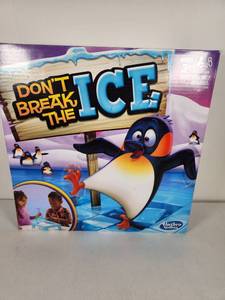 lot 200 image: Dont Break the Ice Game by Hasbro
