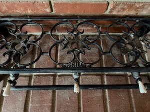 lot 92 image: Antique Ornamental Wrought Iron Grill