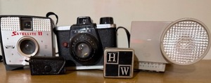 lot 110 image: Vintage Cameras and Accessories
