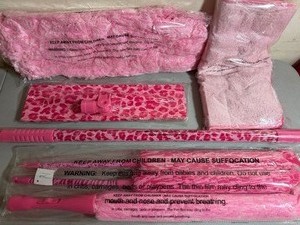 lot 121 image: Dusting and Mop Set, Pick Leopard Print, New in Package