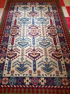 lot 138 image: Area Rug, Approx 66 x 102