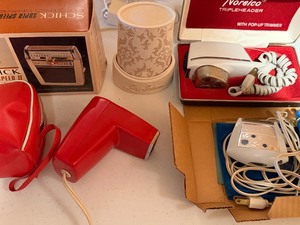 lot 155 image: Vintage Razors, Blow Dryer