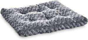 lot 3289 image: Amazon Basics Washable Cat and Dog Bed, 42 x 28 x 3.5 in, Gray