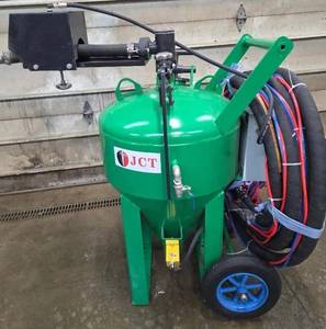 lot 142 image: UNUSED - 2026 JCT DB600 Dustless Blaster
