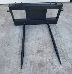 lot 173 image: UNUSED - 2026 JCT Skid Steer Bale Spear