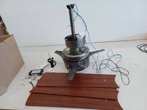 lot 10864 image: Hinkley 52 Inch Indoor Ceiling Fan with Light and Remote